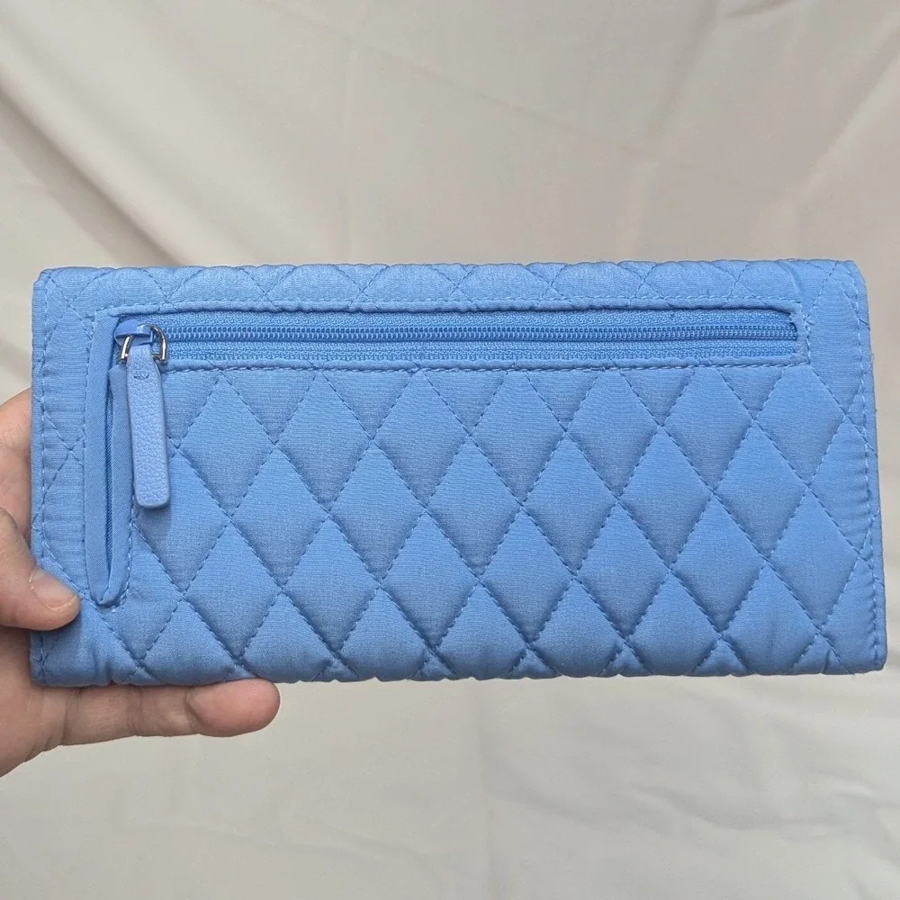 Vera Bradley Quilted Tri-Fold Wallet Womens OS Blue Microfiber Magnetic Snap - Picture 5 of 7
